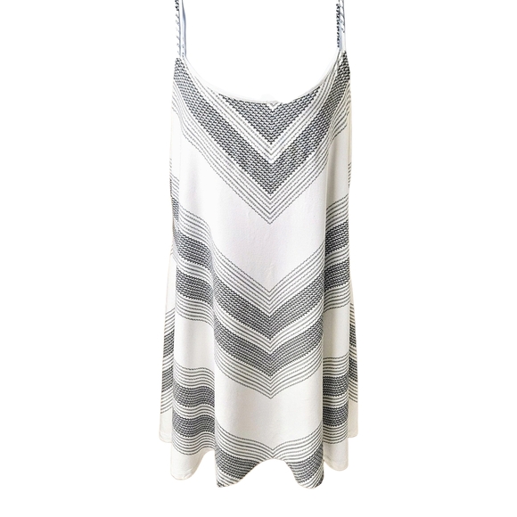 Tart Black and White Sleeveless Midi Sundress - Picture 2 of 15